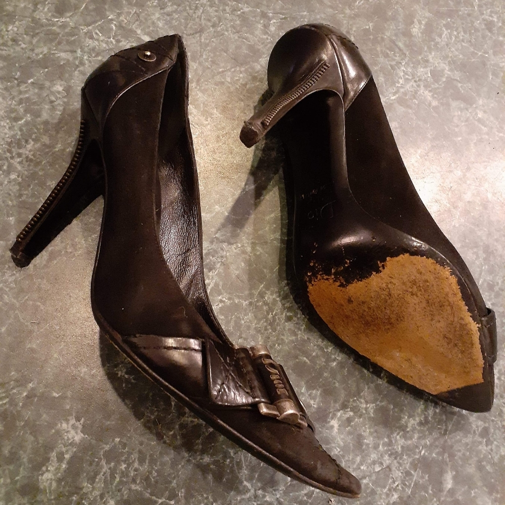 Heels - Picture 2 of 4
